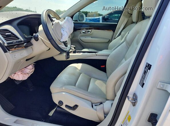 YV4102CK6K1506312 2019 VOLVO XC90 White Вид салону спереду