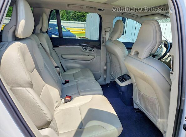 YV4102CK6K1506312 2019 VOLVO XC90 White Вид задньої частини салону