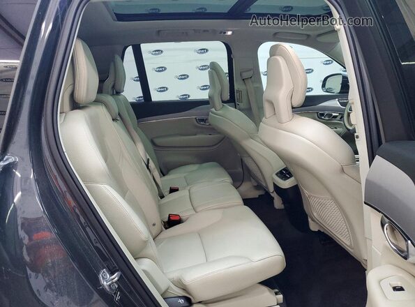 YV4102CK7M1670882 2021 VOLVO XC90 Gray უკანა სალონის ხედი