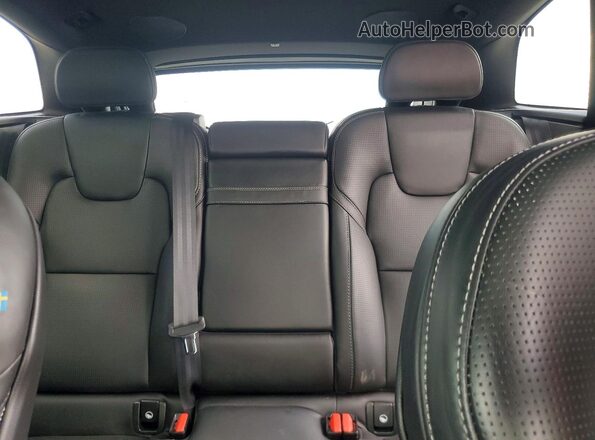 YV4102DL1L1495857 2020 VOLVO XC60 Black Widok tylnych siedzeń