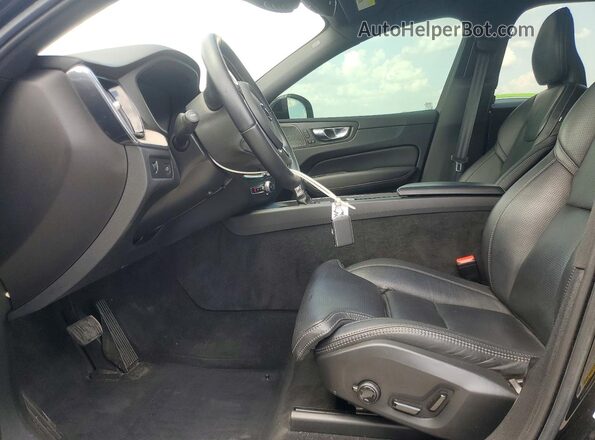 YV4102DL1L1495857 2020 VOLVO XC60 Black Widok wnętrza z przodu