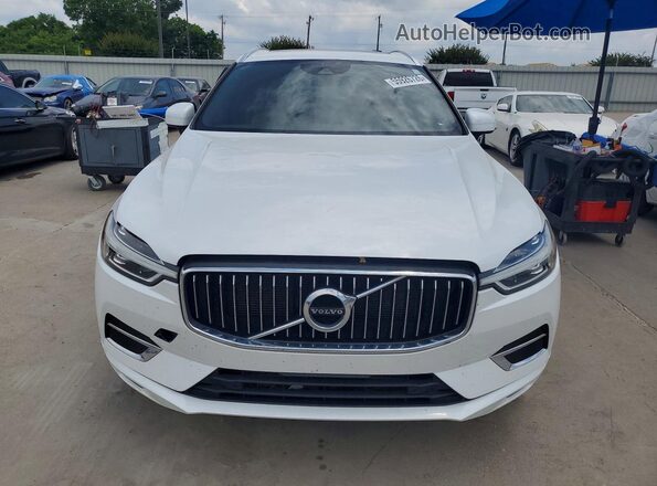 YV4102DL3M1684219 2021 VOLVO XC60 White Widok z przodu