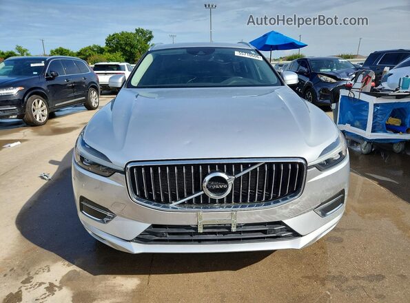 YV4102DL4M1825640 2021 VOLVO XC60 Серебряный Вид спереди