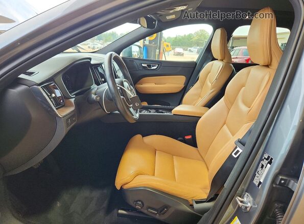 YV4102DL8L1559926 2020 VOLVO XC60 Gray Սալոնի դիմացի տեսք