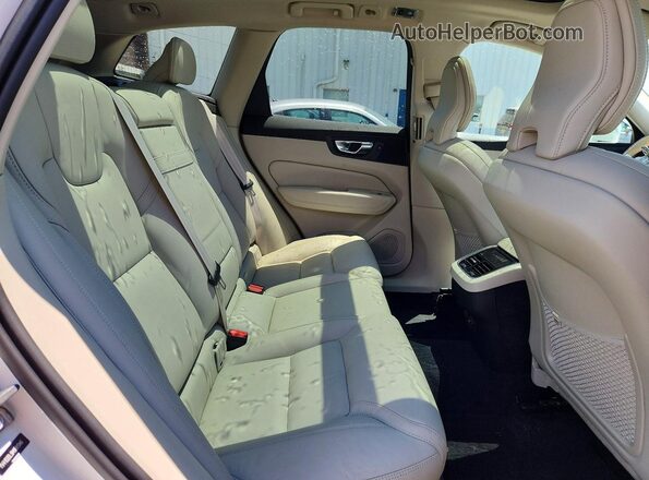 YV4102DL9M1881346 2021 VOLVO XC60 Белый Вид задних сидений