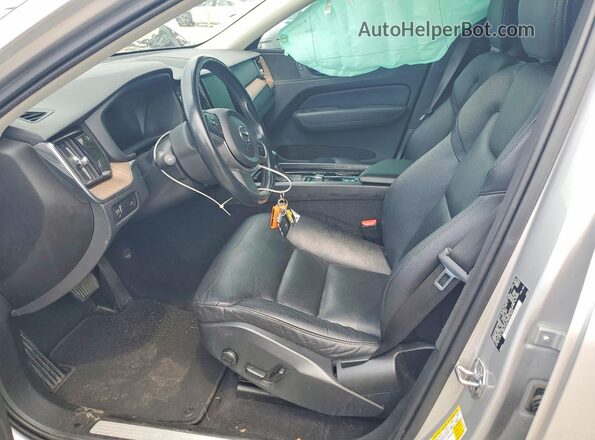 YV4102RK0M1845769 2021 VOLVO XC60 Silver Սալոնի դիմացի տեսք