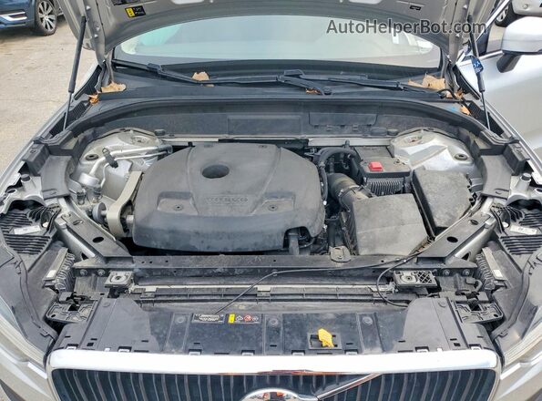 YV4102RK0M1845769 2021 VOLVO XC60 Silver Շարժիչի բաժամունքի տեսք