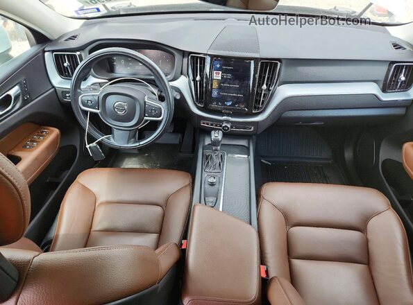 YV4102RK2J1080916 2018 VOLVO XC60 White Вид панелі приладів