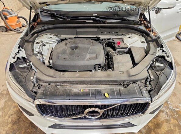 YV4102RK3M1689730 2021 VOLVO XC60 White Вид підкапотного простору