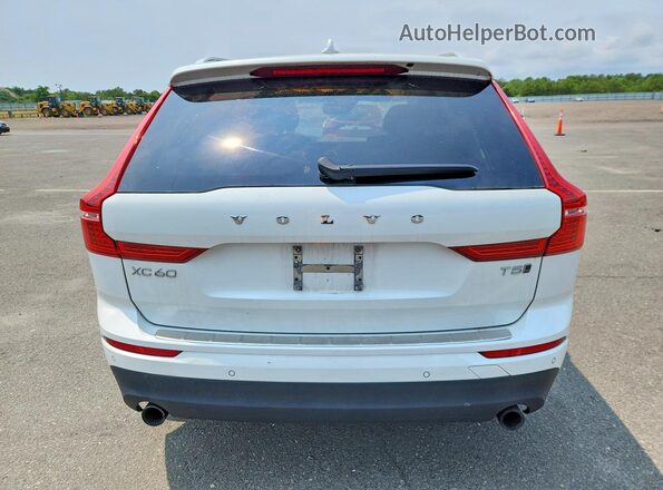 YV4102RK4J1019051 2018 VOLVO XC60 White Widok z tyłu