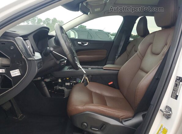 YV4102RK5L1597906 2020 VOLVO XC60 White წინა სალონის ხედი