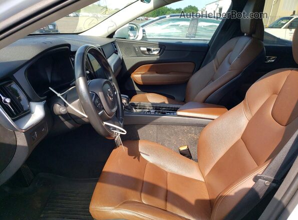 YV4102RKXL1410997 2020 VOLVO XC60 Белый Вид салона спереди