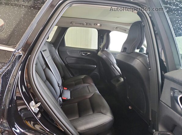 YV4102RKXL1416797 2020 VOLVO XC60 Black Սալոնի հետևի տեսք