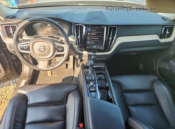 YV4102RL4M1824075 2021 VOLVO XC60 Black Vista del salpicadero