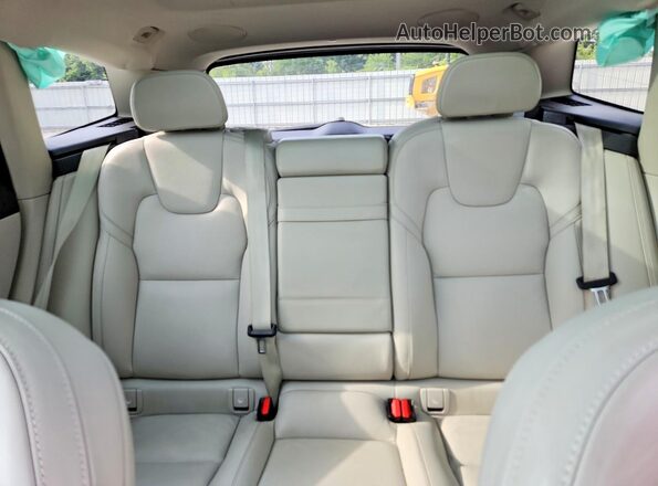 YV4102RL5M1793046 2021 VOLVO XC60 Blue უკანა სავარძლების ხედი
