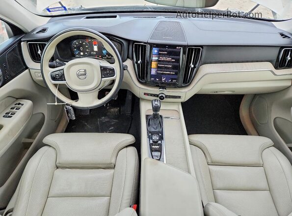 YV4102RL6M1689682 2021 VOLVO XC60 White Vista del salpicadero