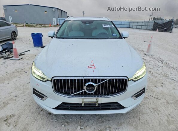 YV4102RL6M1689682 2021 VOLVO XC60 White Vista frontal