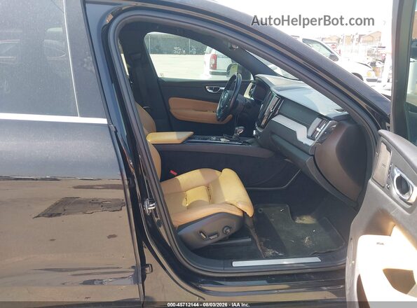 YV4102RL8L1610835 2020 VOLVO XC60 Black Vista interior delantera