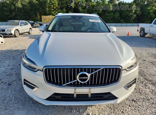 YV4102RL9J1045895 2018 VOLVO XC60 White Vista frontal