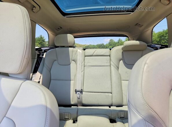 YV4102RLXL1559905 2020 VOLVO XC60 Blue Rear seats view