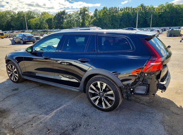 YV4102WK3N1087917 2022 VOLVO V60 Черный Передняя правая четверть