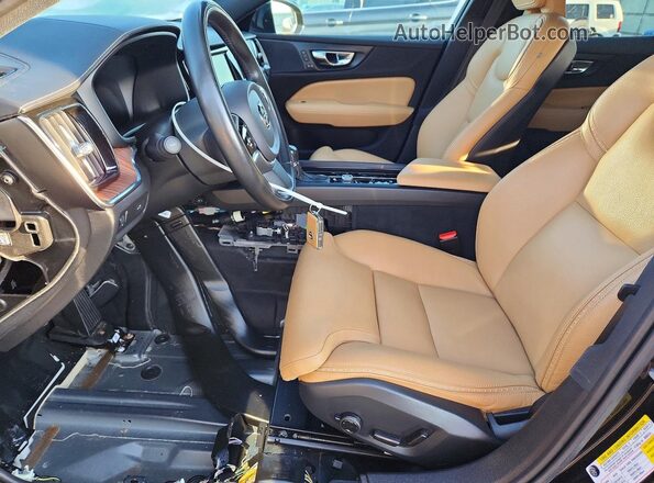 YV4102WK4L1033393 2020 VOLVO V60 Black წინა სალონის ხედი