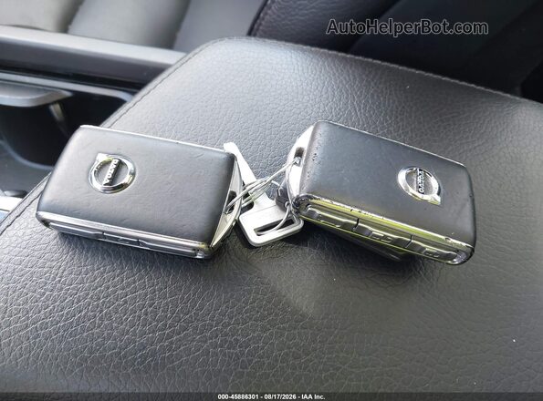 YV4102WK9L1042543 2020 VOLVO V60 CROSS COUNTRY Silver Vista del salpicadero