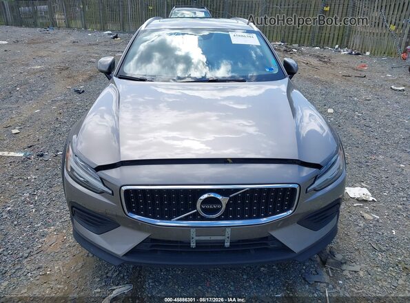 YV4102WK9L1042543 2020 VOLVO V60 CROSS COUNTRY Silver Vista del cuadro de instrumentos