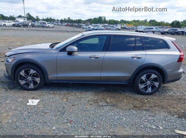 YV4102WK9L1042543 2020 VOLVO V60 CROSS COUNTRY Silver Vista interior de 360 grados