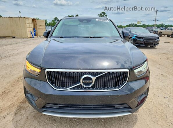 YV4162UK2M2407030 2021 VOLVO XC40 Black წინა ხედი