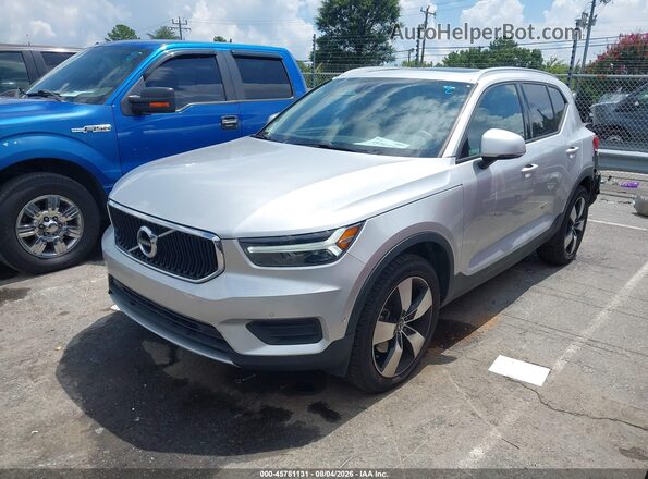 YV4162UK5K2133643 2019 VOLVO XC40 Silver Przód lewy