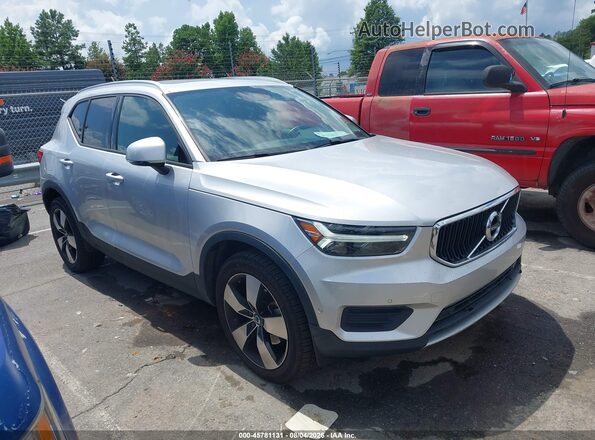 YV4162UK5K2133643 2019 VOLVO XC40 Silver Widok wnętrza z tyłu
