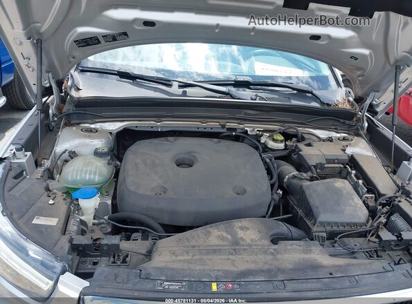 YV4162UK5K2133643 2019 VOLVO XC40 Silver Widok z tyłu