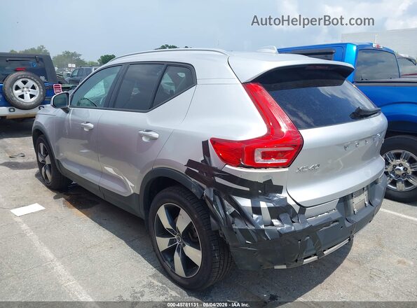 YV4162UK5K2133643 2019 VOLVO XC40 Silver Widok wnętrza 360 stopni