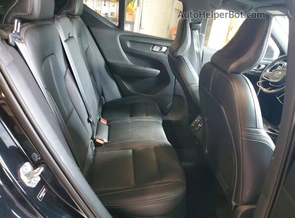 YV4162UK6L2280667 2020 VOLVO XC40 Black Вид задньої частини салону