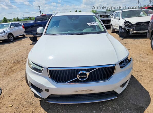 YV4162UK7L2321968 2020 VOLVO XC40 White Вид спереду