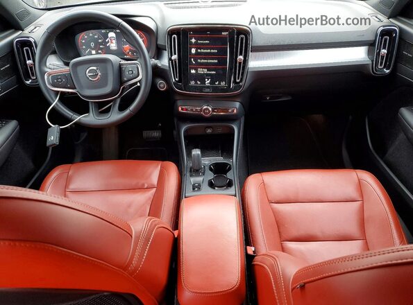 YV4162UK9K2053326 2019 VOLVO XC40 Blue Vista del salpicadero