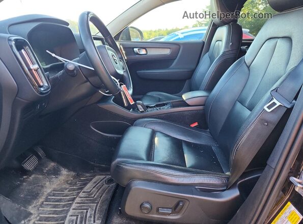 YV4162UL8K2072796 2019 VOLVO XC40 Black წინა სალონის ხედი