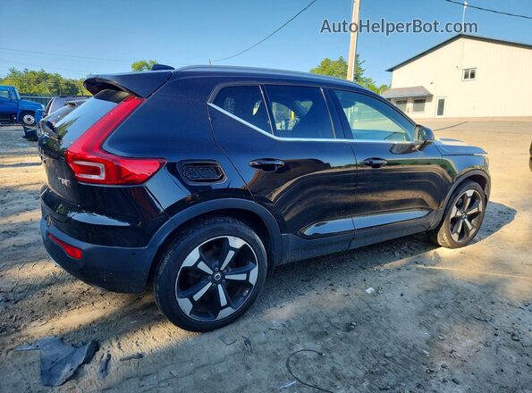 YV4162UL8K2072796 2019 VOLVO XC40 Black უკანა მარჯვენა