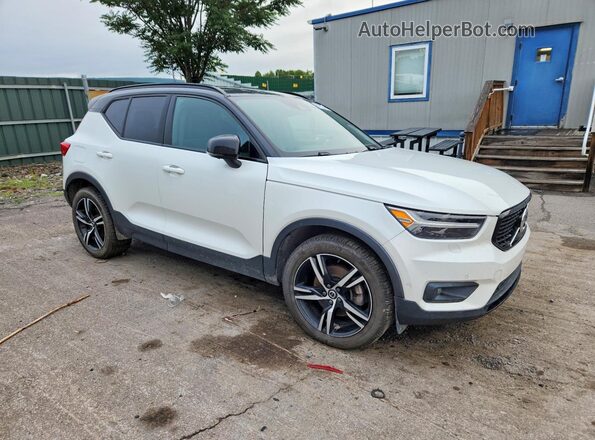 YV4162UM0K2092047 2019 VOLVO XC40 White Передня права чверть