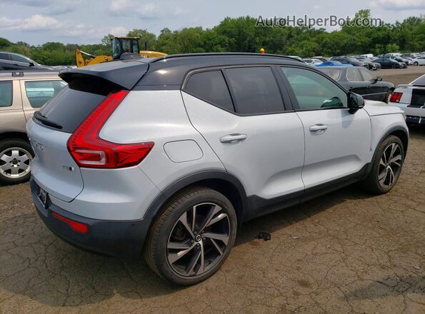 YV4162UM0M2542721 2021 VOLVO XC40 White უკანა მარჯვენა