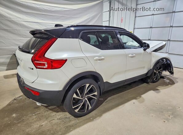YV4162UM3K2122724 2019 VOLVO XC40 White Tył prawy