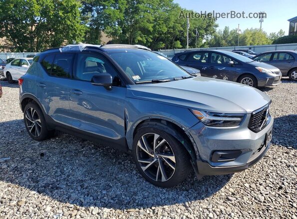 YV4162UM3L2243125 2020 VOLVO XC40 Gray Delantero derecho
