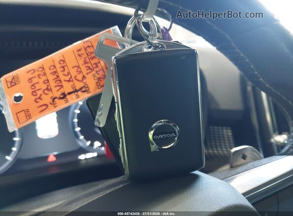 YV4162UM4L2348871 2020 VOLVO XC40 Gray Առջևի վահանակի տեսք