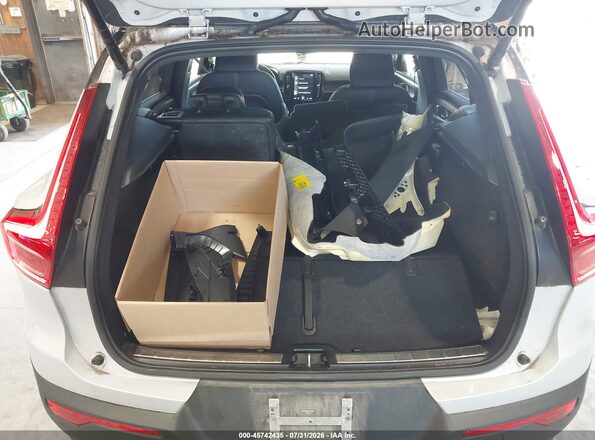 YV4162UM4L2348871 2020 VOLVO XC40 Gray Սալոնի հետևի տեսք