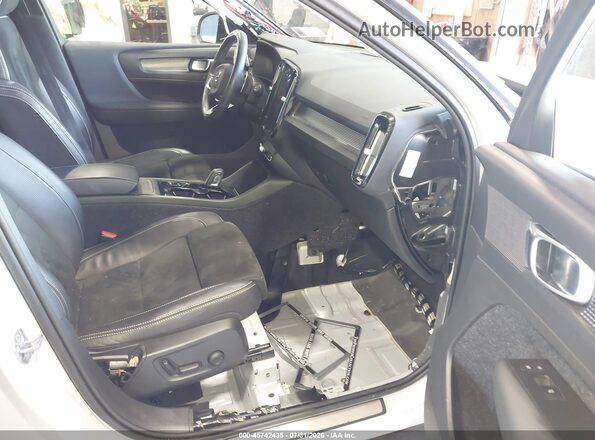 YV4162UM4L2348871 2020 VOLVO XC40 Gray Սալոնի դիմացի տեսք
