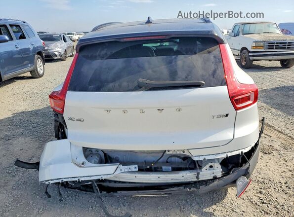 YV4162UM5L2348409 2020 VOLVO XC40 White Widok z tyłu