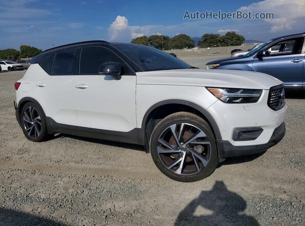 YV4162UM5L2348409 2020 VOLVO XC40 White Przód prawy