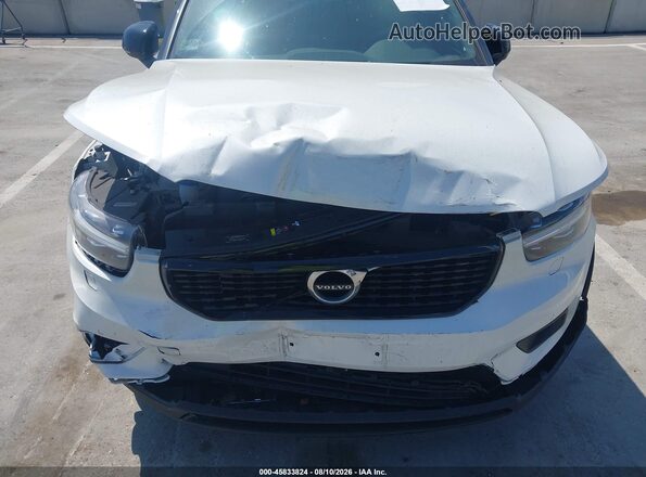 YV4162UM6N2787203 2022 VOLVO XC40 White Դիմացի տեսք