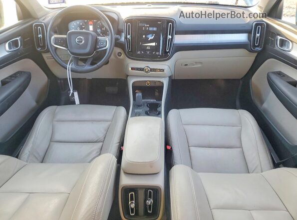 YV4162XZ4K2020579 2019 VOLVO XC40 Blue Вид панелі приладів
